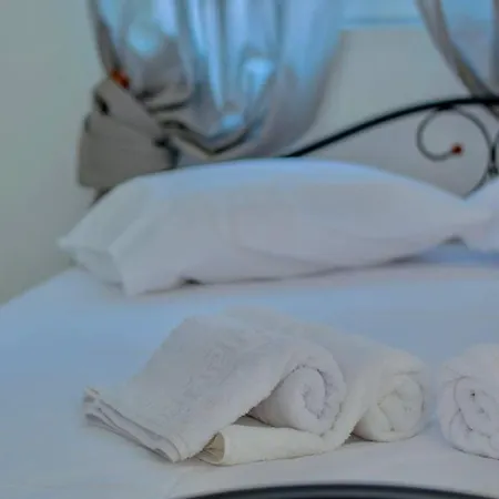 Islanders Yard Apartments Daire Rhodes City