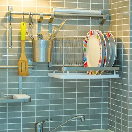 Islanders Yard Apartments