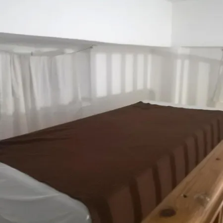 Islanders Yard Apartments Daire