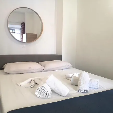 Islanders Yard Apartments Daire Rhodes City